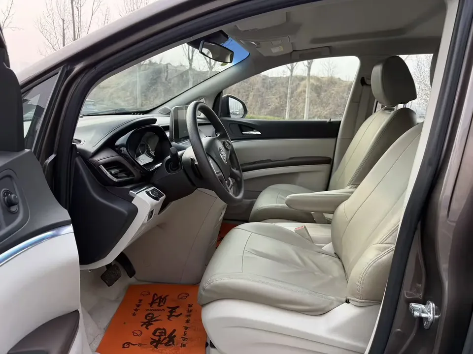 Buick GL8 Buick GL8 2023 Land Business Class 2.0T Comfort Edition 2022 — миниатюра 5