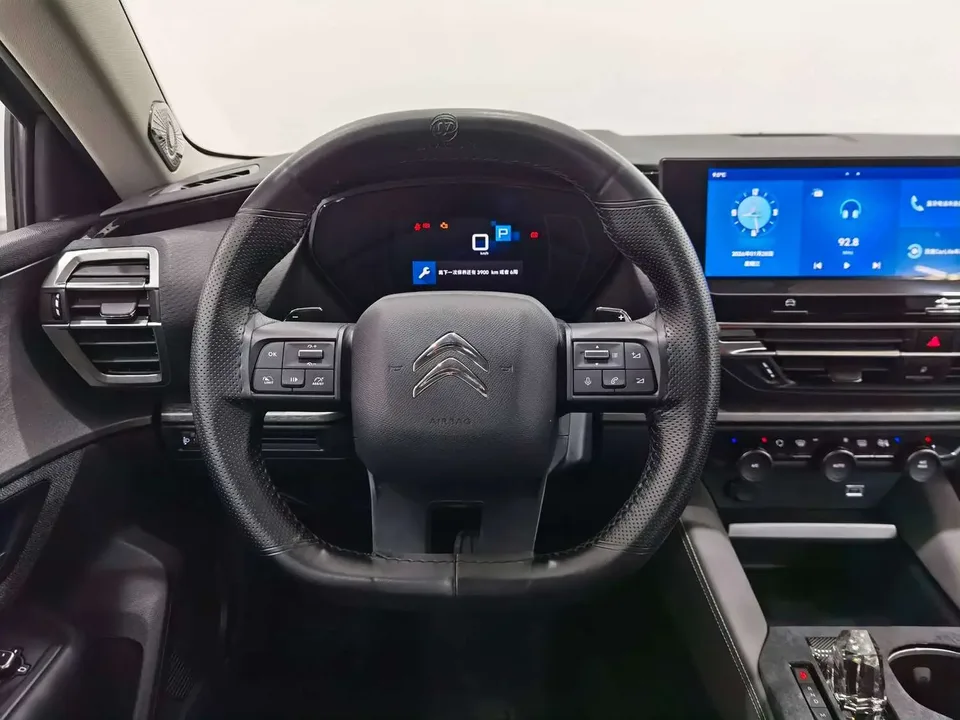 Citroen Versailles C5 X 1.6T Enjoy Extraordinary 2024 — миниатюра 4