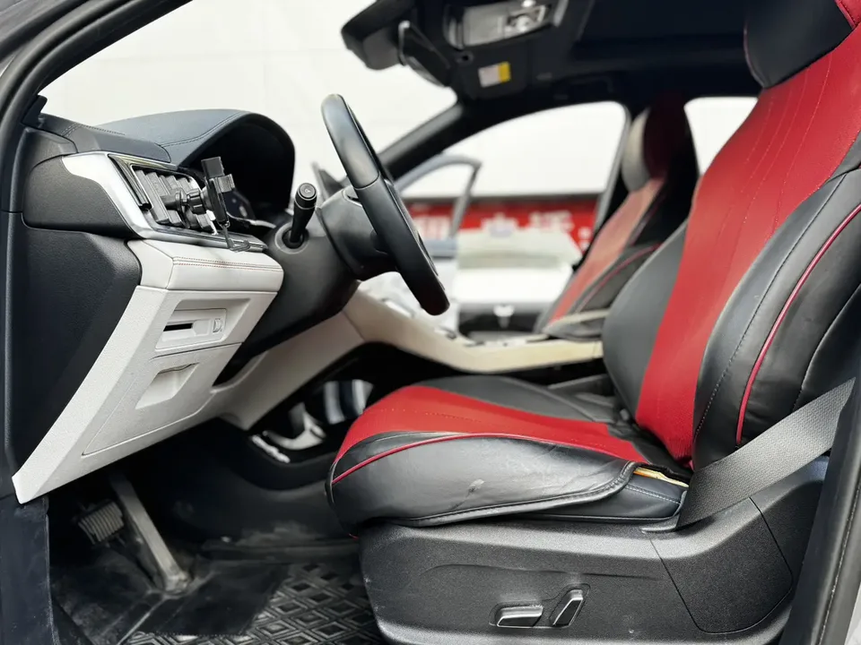 BYD Song PLUS DM DM-i 110KM 2WD flagship model 2023 — миниатюра 3