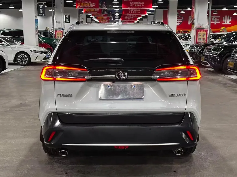 Toyota Willanda 2.0L 2WD Urban Edition 2024 — миниатюра 2