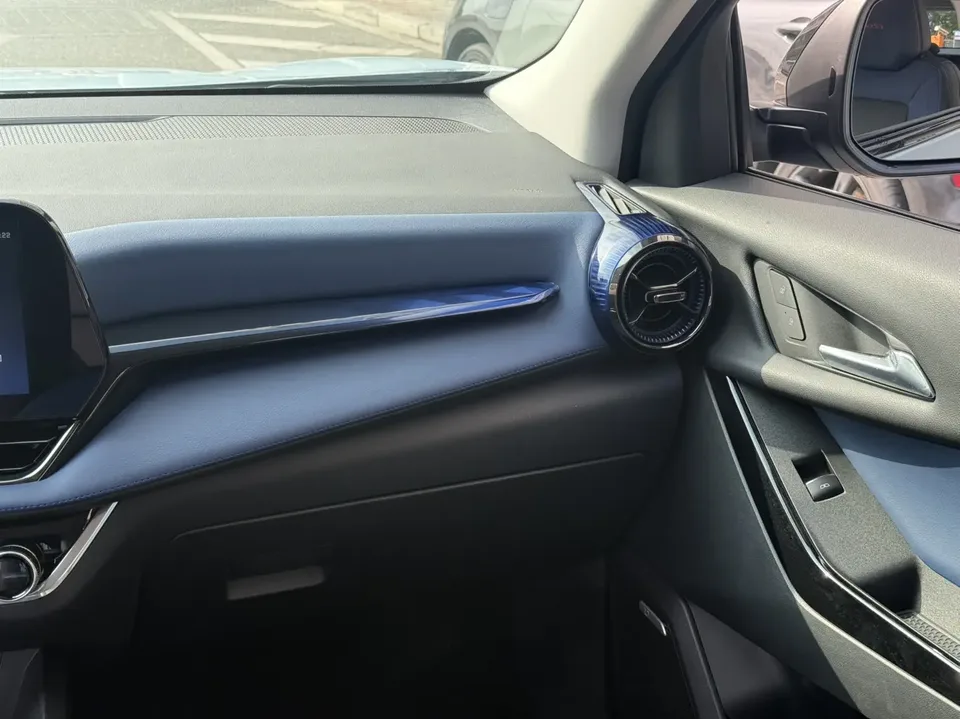 Chevrolet Equinox Plus 1.5T 102km RS Ultimate Edition 2026 — миниатюра 3