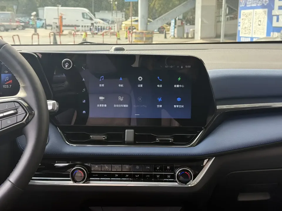 Chevrolet Equinox Plus 1.5T 102km RS Ultimate Edition 2026 — миниатюра 4