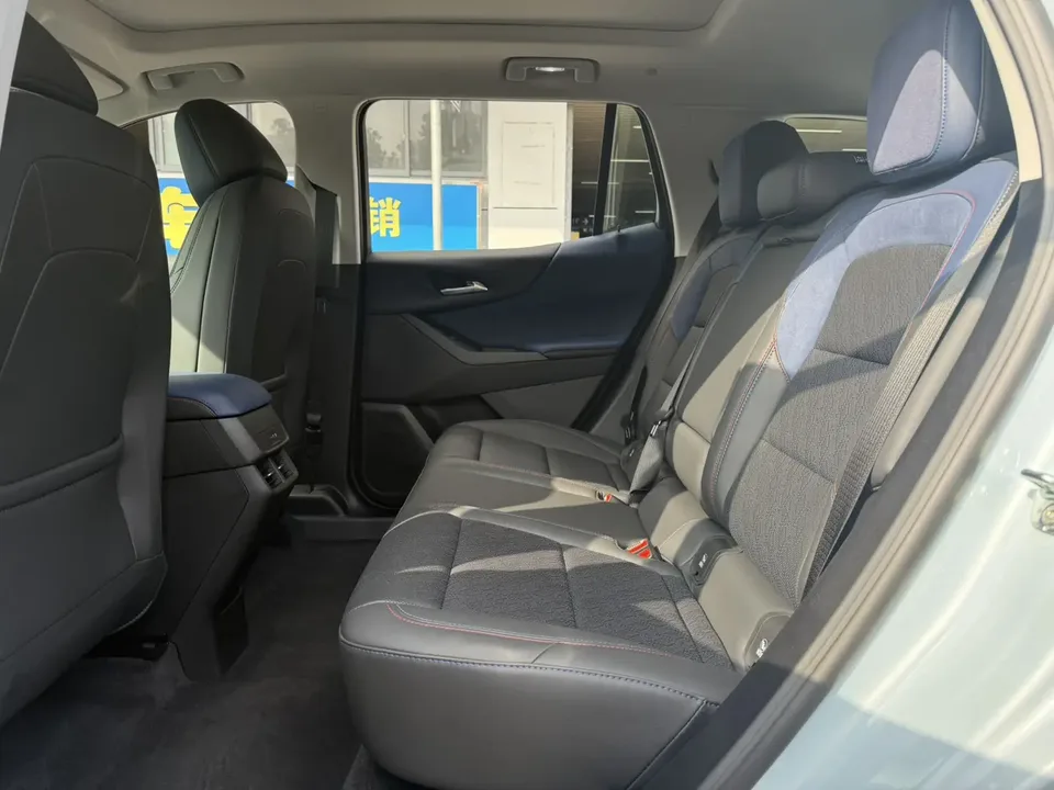 Chevrolet Equinox Plus 1.5T 102km RS Ultimate Edition 2026 — миниатюра 5