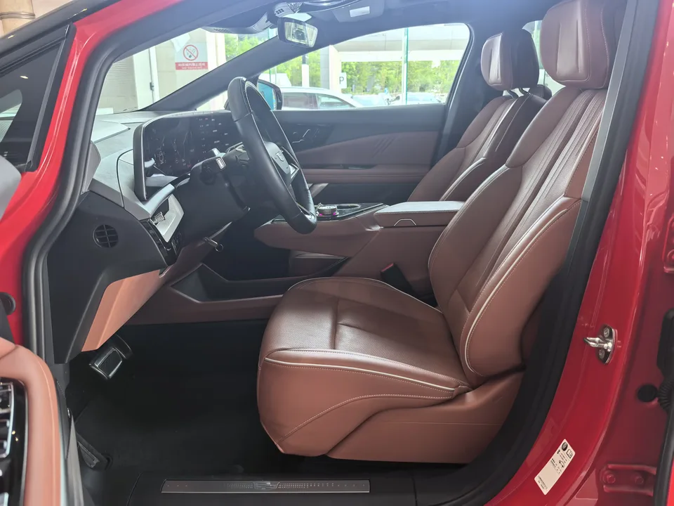 Cadillac IQ Aoge IQ Aoge 2024 Four-wheel drive long-range version 2024 — thumbnail 3