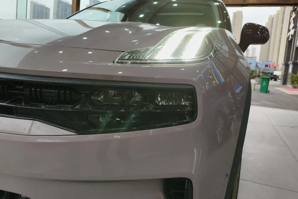 Lynk & Co 06 Lynk & Co 06 2023 Remix 1.5T Shero 2023 — миниатюра 4