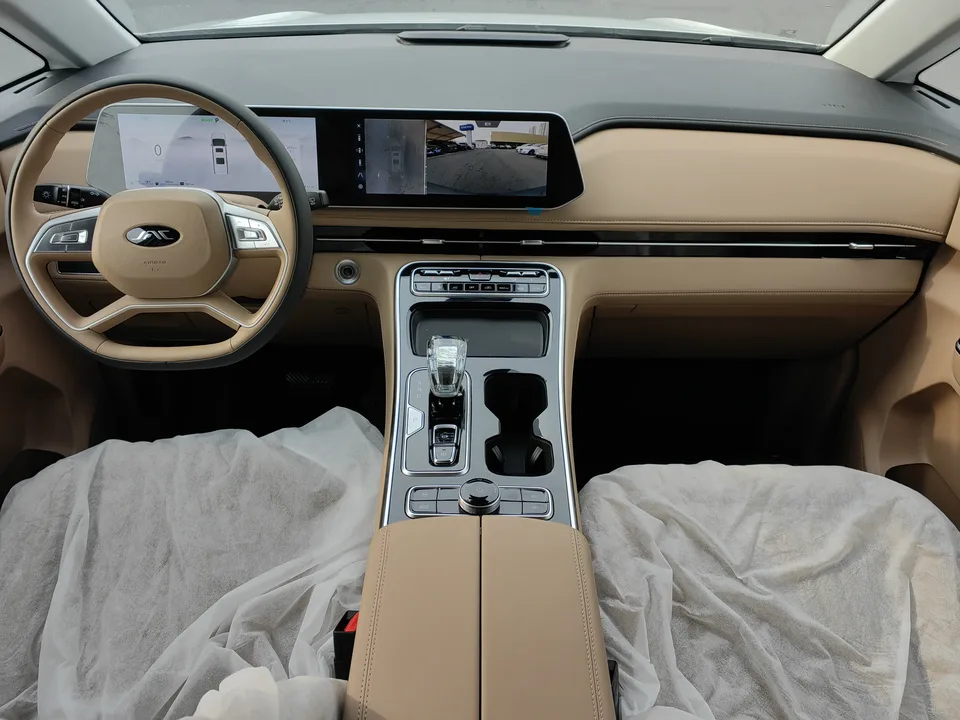 JAC Ruifeng RF8 PHEV Smart Listening Edition 1.5T 150KM Premium Model 2025 — миниатюра 4