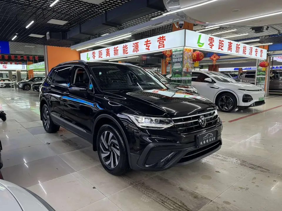 Volkswagen Tiguan L Outstanding 300TSI 2WD Longteng Edition 2025 — миниатюра 3