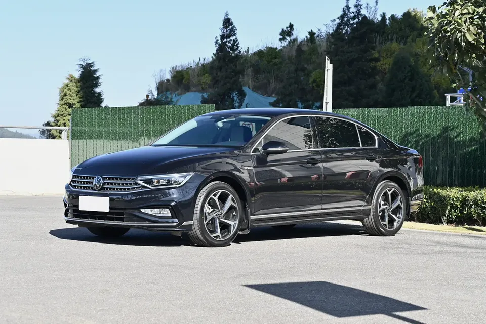 Volkswagen Magotan 2024