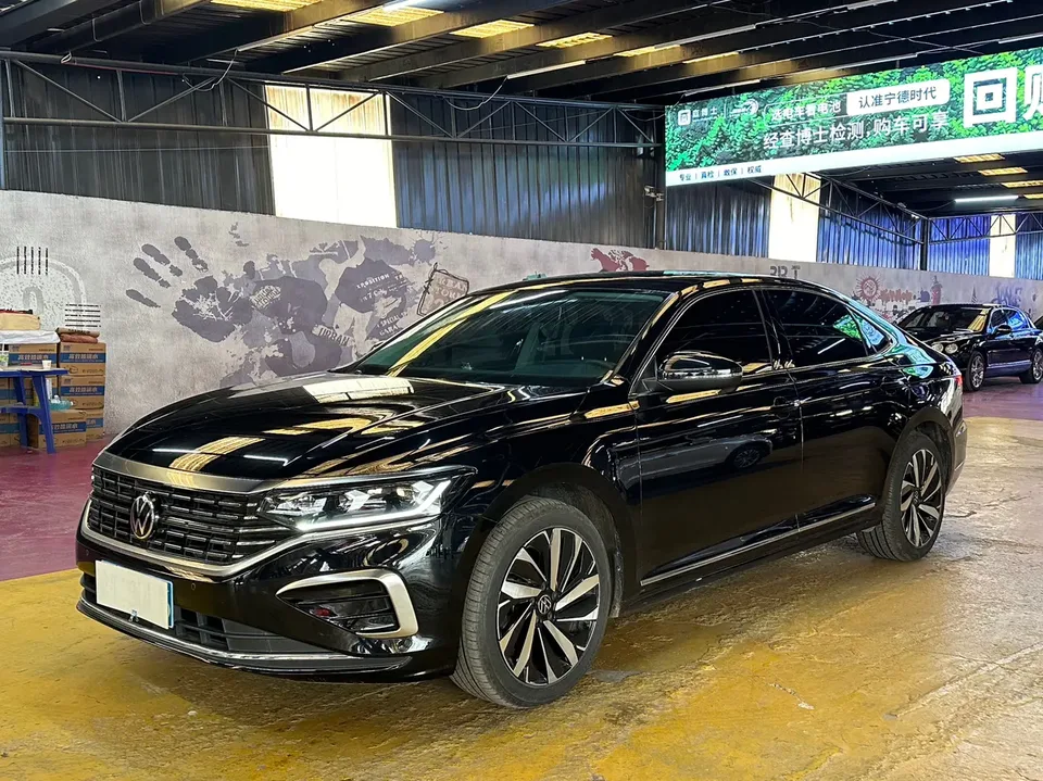 Volkswagen Passat 2022