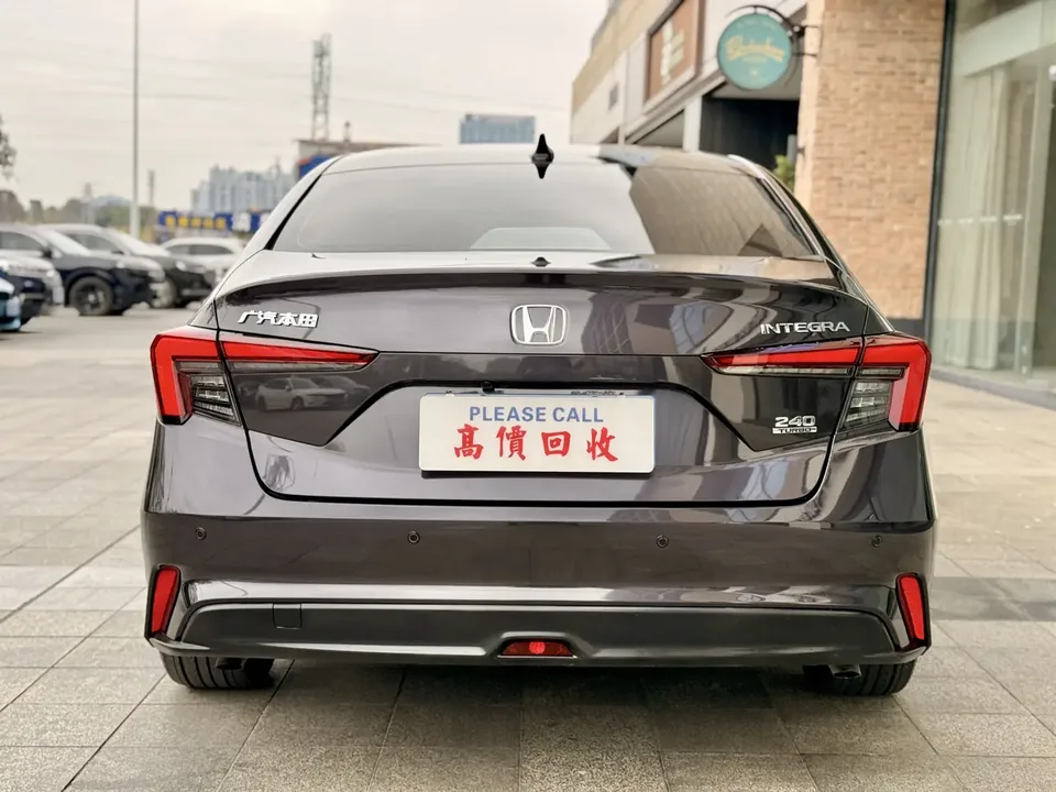 Honda Integra 240TURBO CVT Deluxe Edition 2024 — миниатюра 2