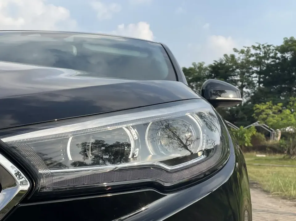 Hongqi H5 classic Hongqi H5 Classic 2022 Classic 1.8T Automatic Intelligent Connected Flag Collar Edition 2022 — миниатюра 3