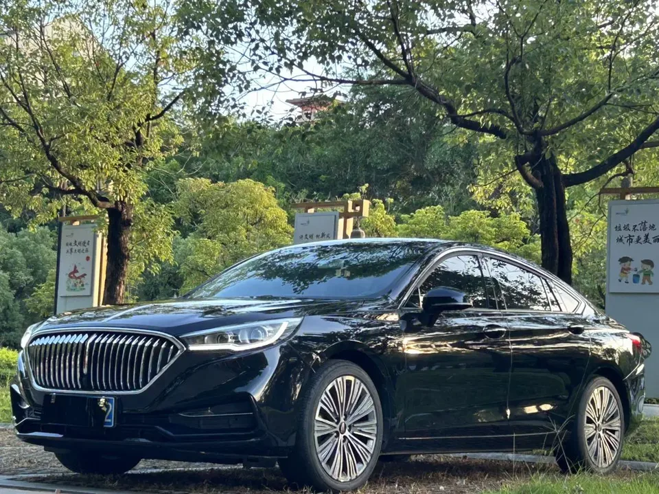 Hongqi H5 classic 2022