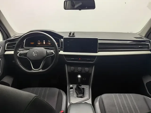 Volkswagen Tiguan L Tiguan L 2022 330TSI Automatic 2WD Comfort Edition 2022 — миниатюра 3