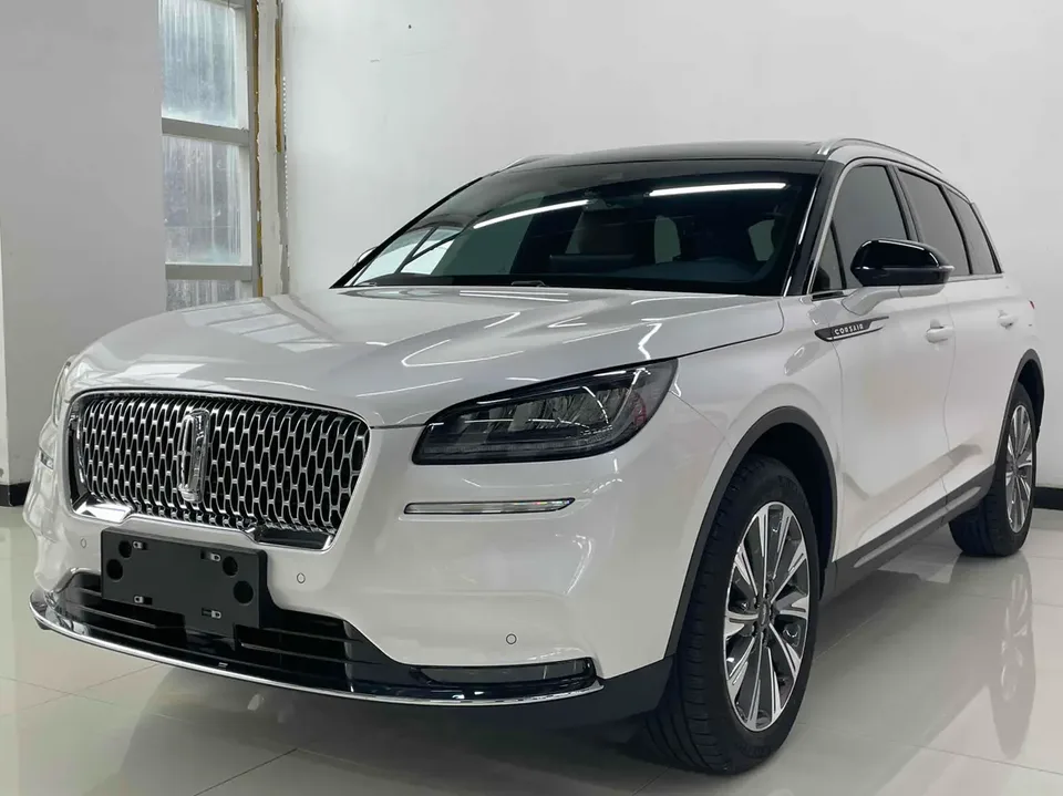 Lincoln Adventurer 2022