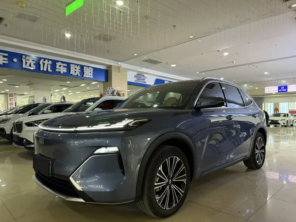 Geely Galaxy Starship 7 EM-i 2025