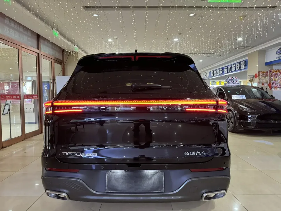 Chery Tiggo 8 PLUS Tiggo 8 PLUS 2025 Kunpeng 290TGDI DCT Luxury 5-seater 2024 — миниатюра 2