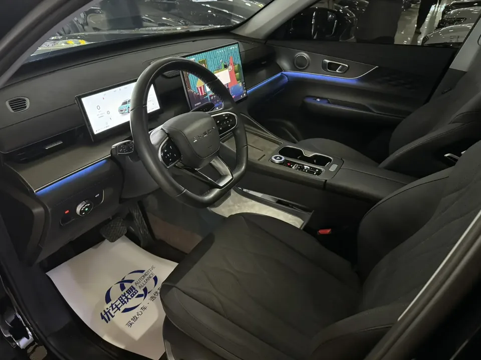 Chery Tiggo 8 PLUS Tiggo 8 PLUS 2025 Kunpeng 290TGDI DCT Luxury 5-seater 2024 — миниатюра 5