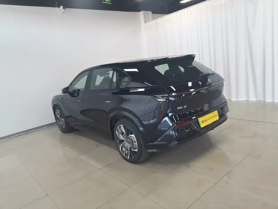 Hongqi Red Flag Tiangong 08 NIO ET9 2025 100kWh 2024 — миниатюра 2