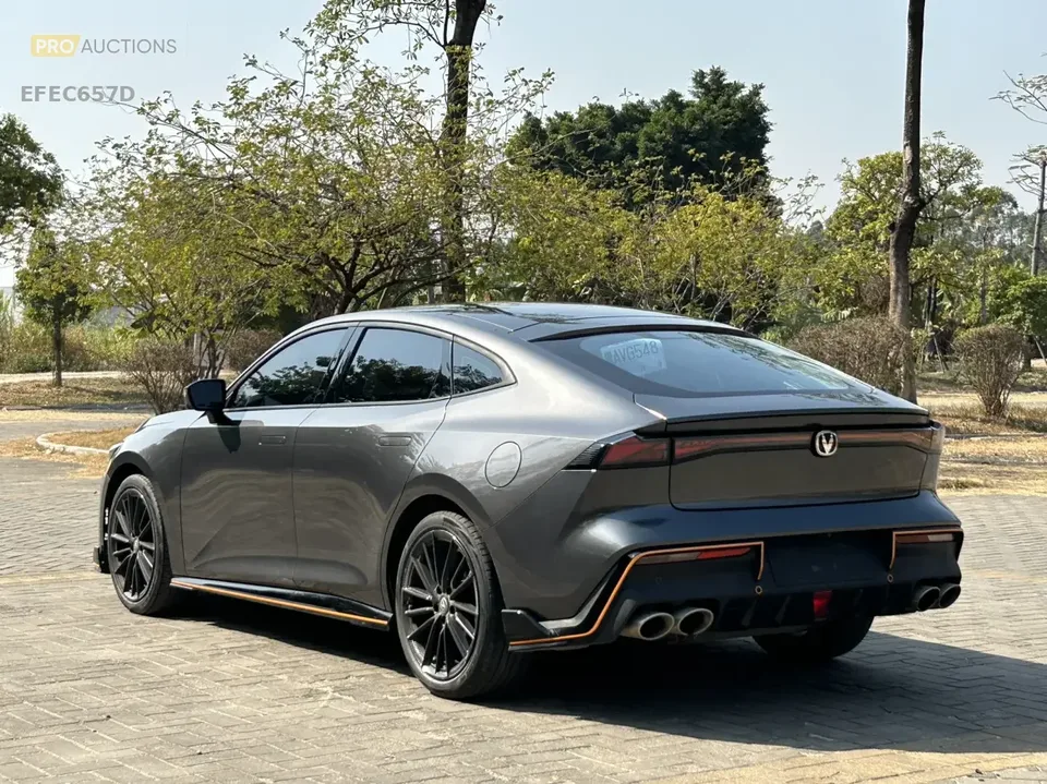 Changan UNI-V Changan UNI-V 2022 1.5T Sports Edition 2022 — thumbnail 2