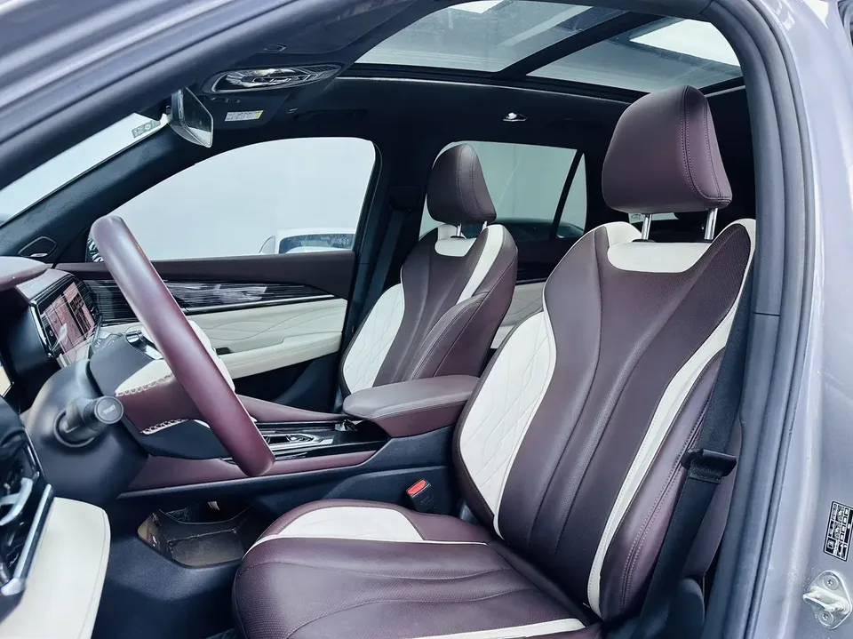 Geely Monjaro 2.0TD DCT EVO 2WD Smart Edition 2023 — миниатюра 4