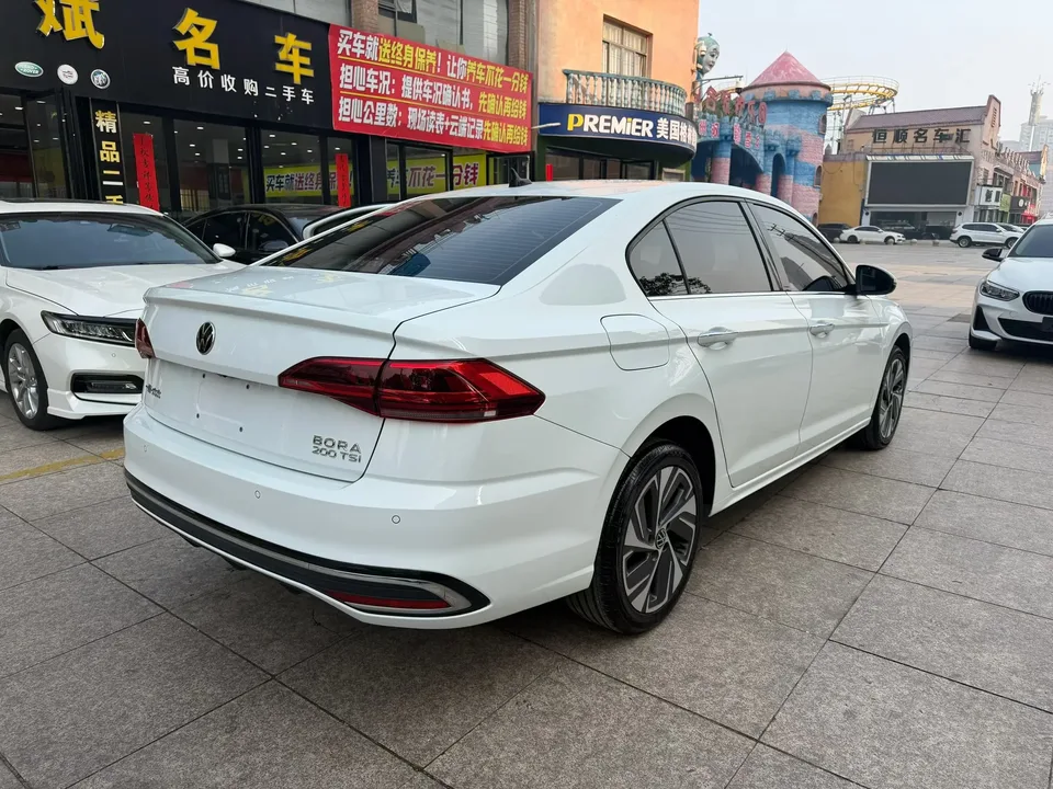 Volkswagen Bora Bora 2023 200TSI DSG Joy-Drive PRO Edition 2023 — миниатюра 2