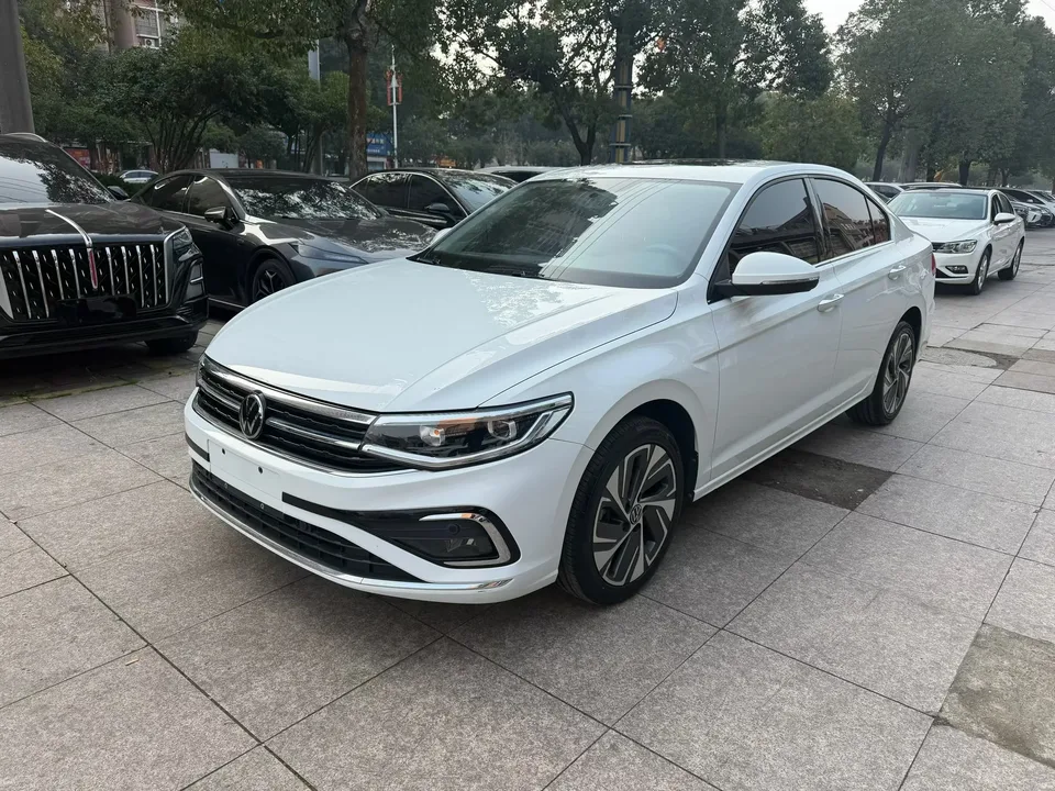Volkswagen Bora 2023