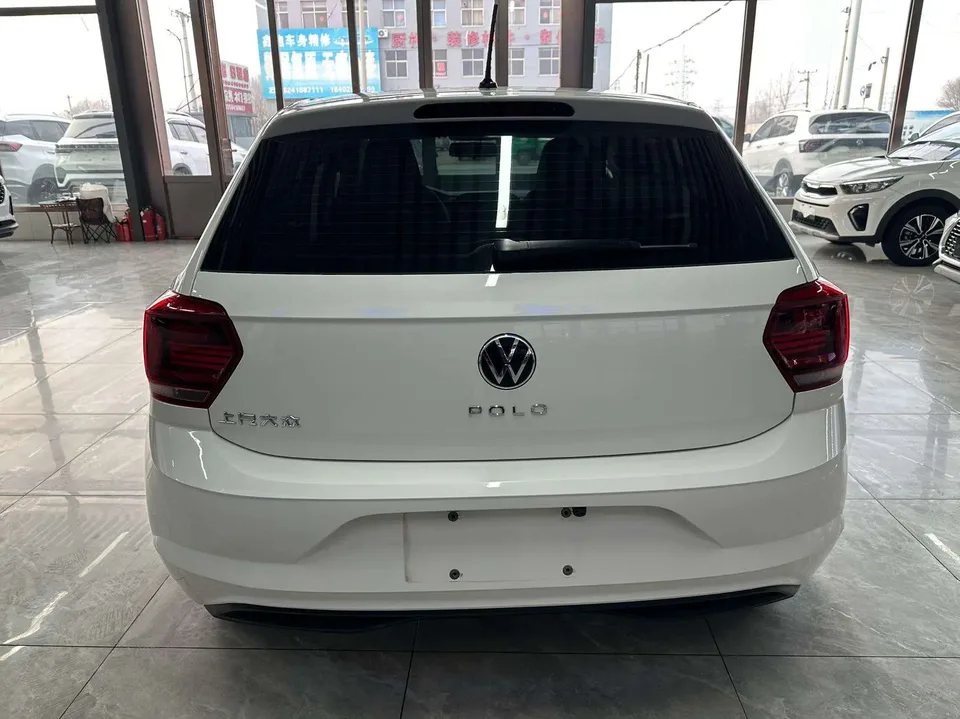 Volkswagen Polo Plus 1.5L Automatic Panoramic Enjoyment Edition 2022 — миниатюра 2