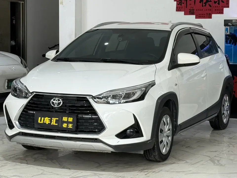 Toyota Yaris L Yaris L 2022 YARiS L is the 2022 1.5L CVT leading PLUS version 2022 — photo 1, buy with delivery to Moscow