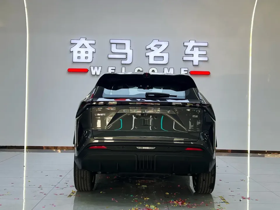 Geely Atlas Boyue 2026 1.5TD Yearning 2026 — миниатюра 5