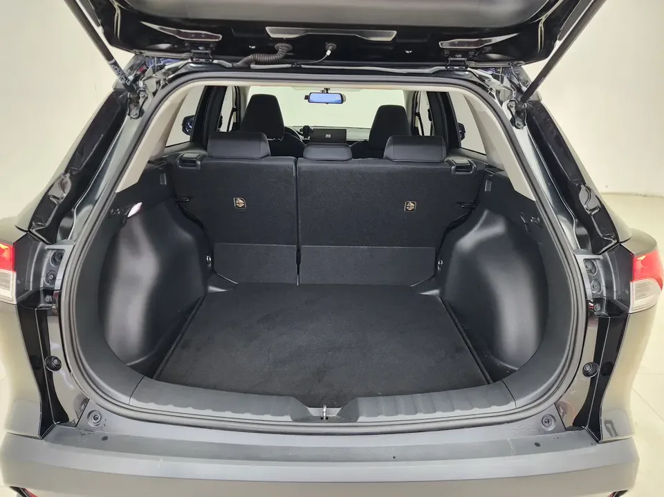 Toyota Frontlander 2.0L CVT Elite Edition 2023 — миниатюра 5