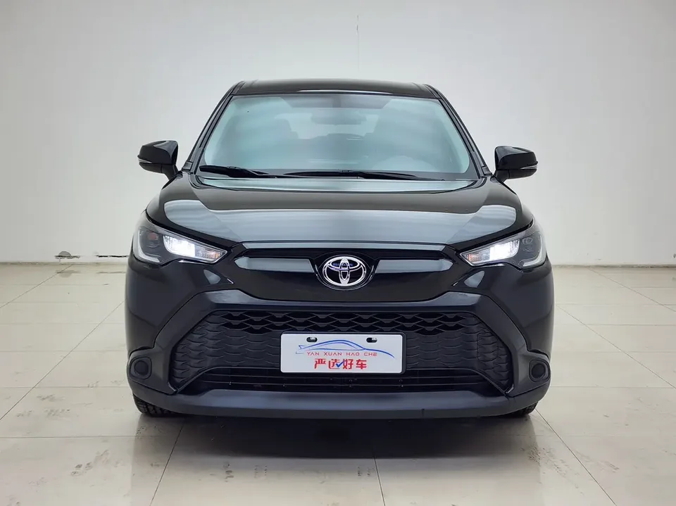Toyota Frontlander 2023