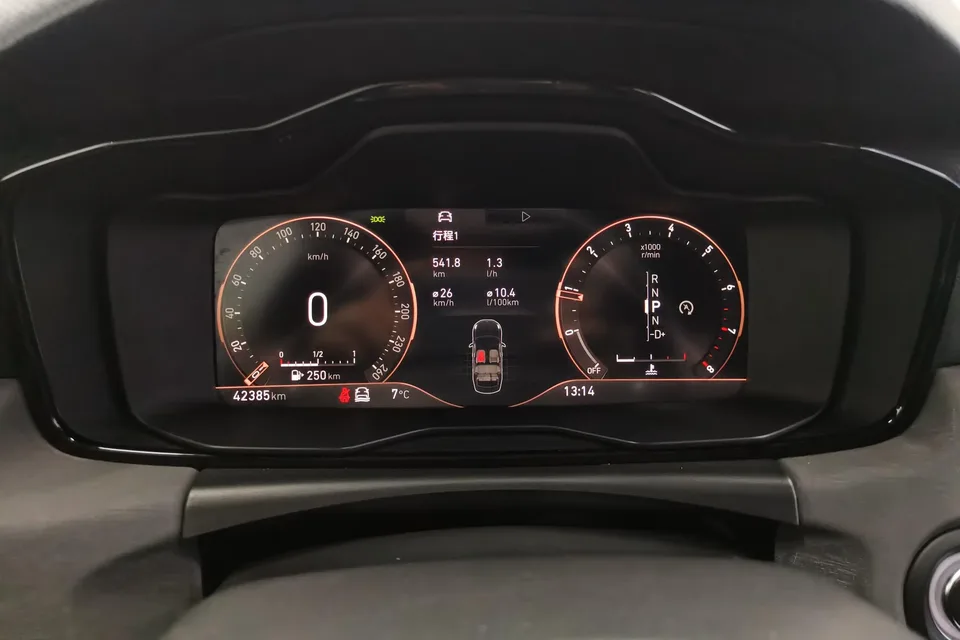 Lynk & Co 03 Lynk & Co 03 2022 2.0TD DCT Pro 2022 — миниатюра 4