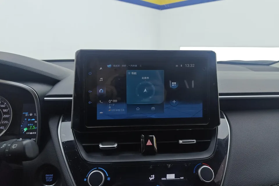 Toyota CorollaCross 2.0L Exclusive Edition 2022 — миниатюра 3