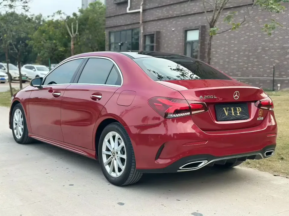 Mercedes-Benz Mercedes Benz A Class Mercedes-Benz A-Class 2022 A 200 L sports sedan dynamic version 2023 — миниатюра 4
