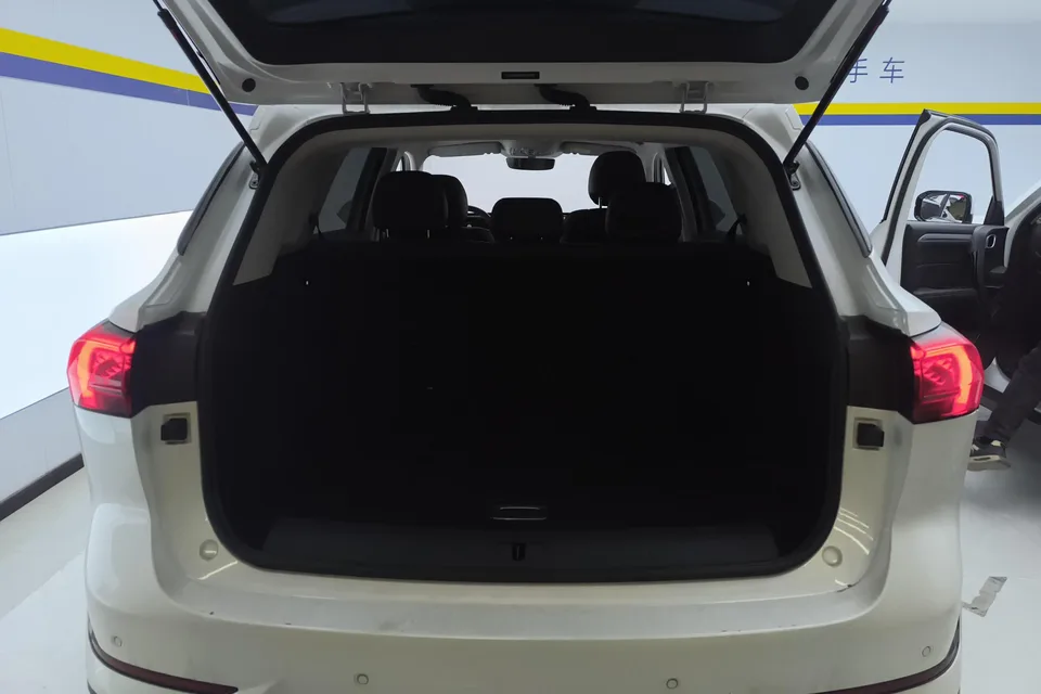 Roewe RX5 MAX Roewe RX5 MAX 2022 1.5T Automatic Deluxe Edition 2023 — миниатюра 5