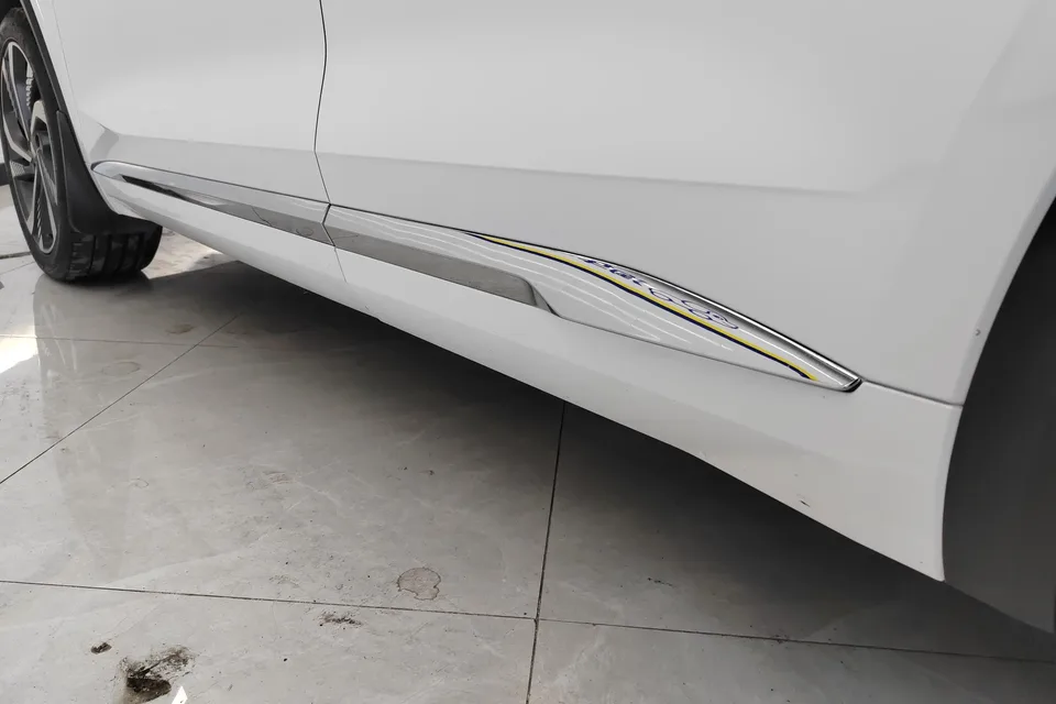 Geely Monjaro 2.0TD High-power Automatic 4WD Flagship Model 2022 — миниатюра 3