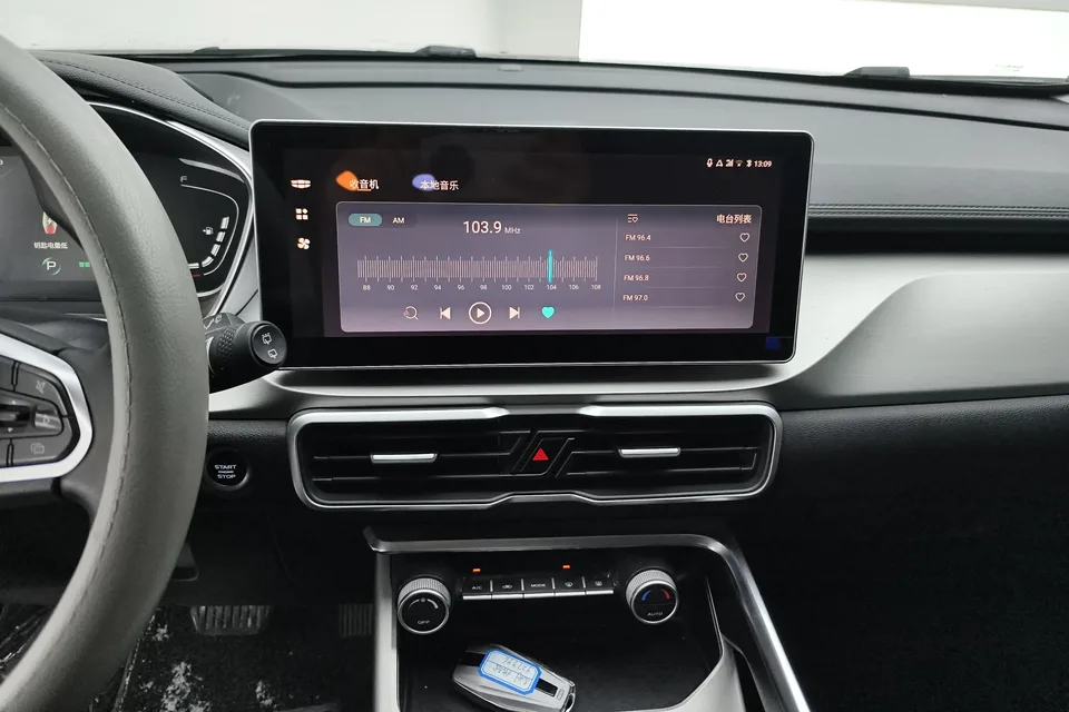 Geely Coolray SX11 1.5T DCT Diamond Edition 2024 — миниатюра 3