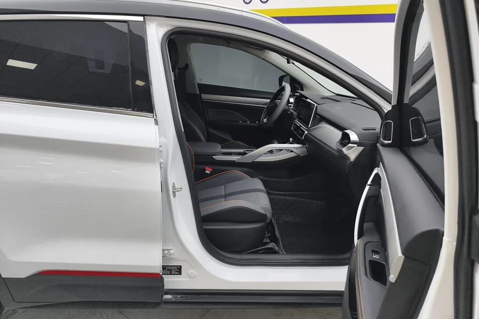 Geely Coolray SX11 1.5T DCT Diamond Edition 2024 — миниатюра 4