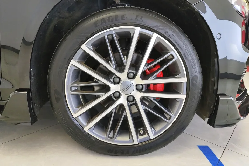 Geely Preface Xing Rui 2024 2.0T Qingyun Edition 2025 — миниатюра 3