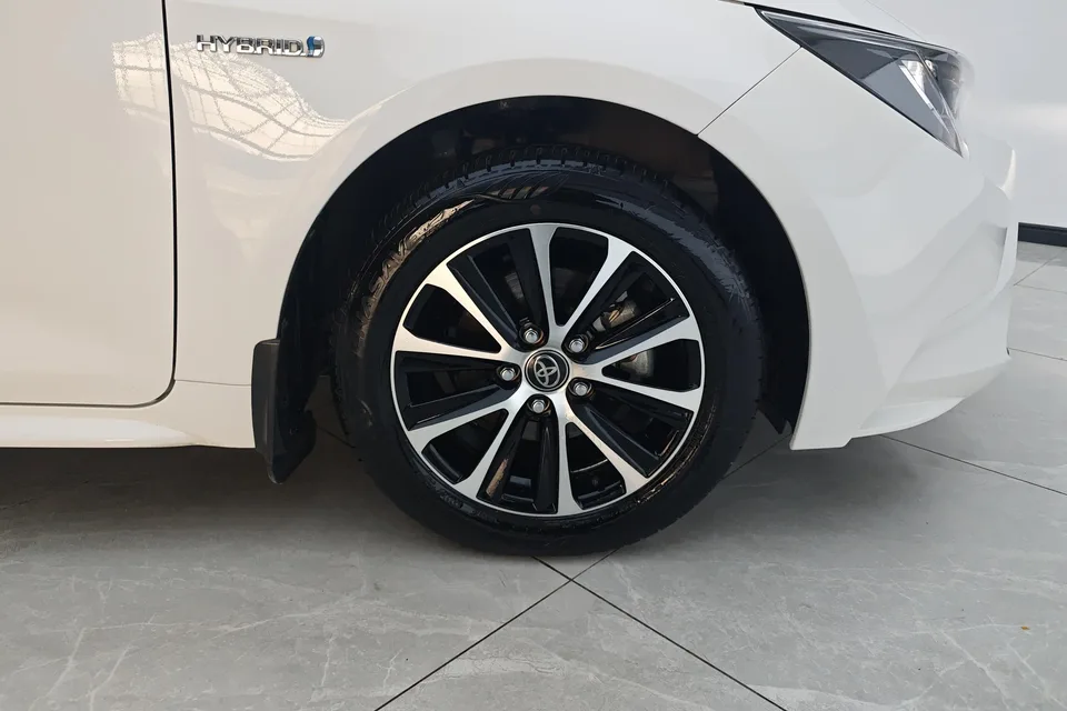 Toyota Levin Lei Ling 2023 Corolla Hybrid 1.8L Leading Edition 2024 — thumbnail 3