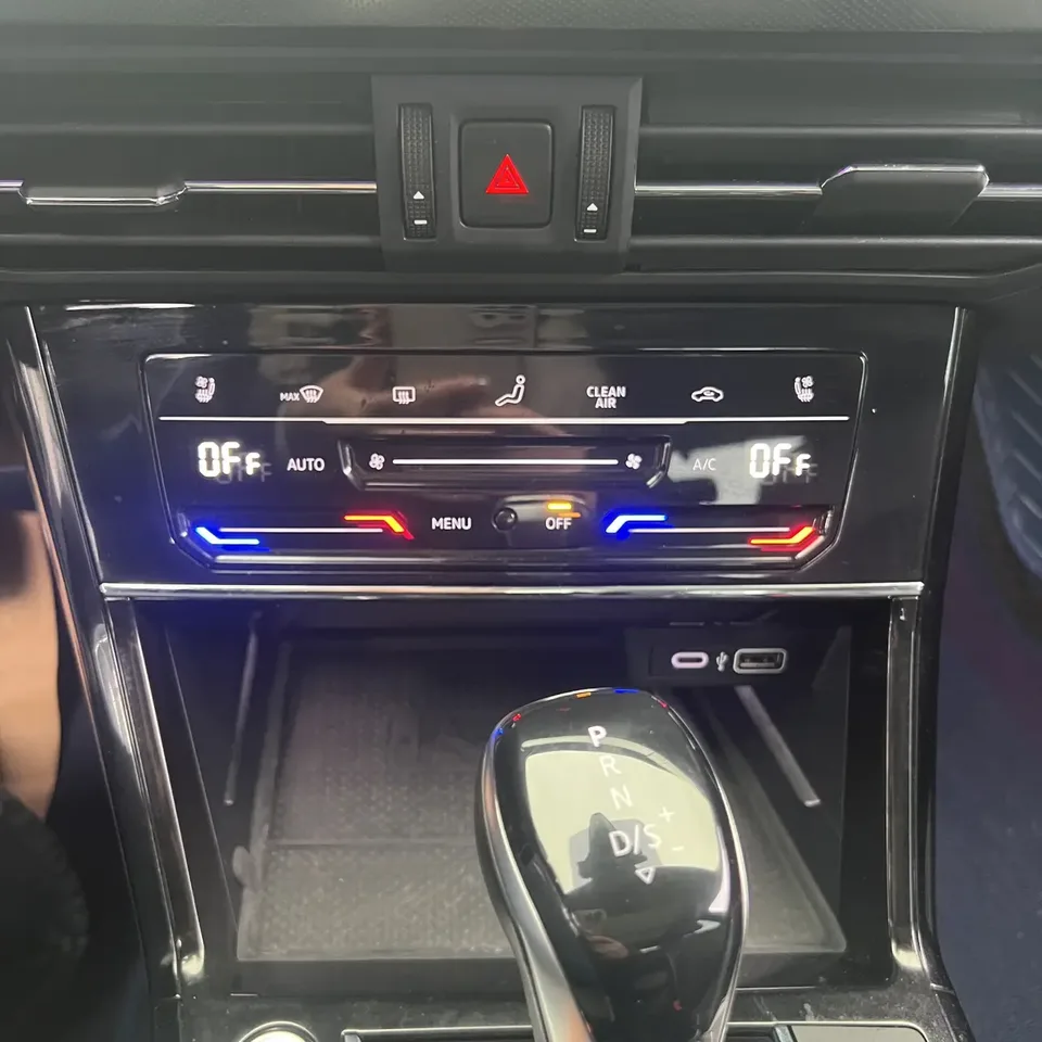 Volkswagen Passat Passat 2022 330TSI Deluxe Edition 2022 — миниатюра 4