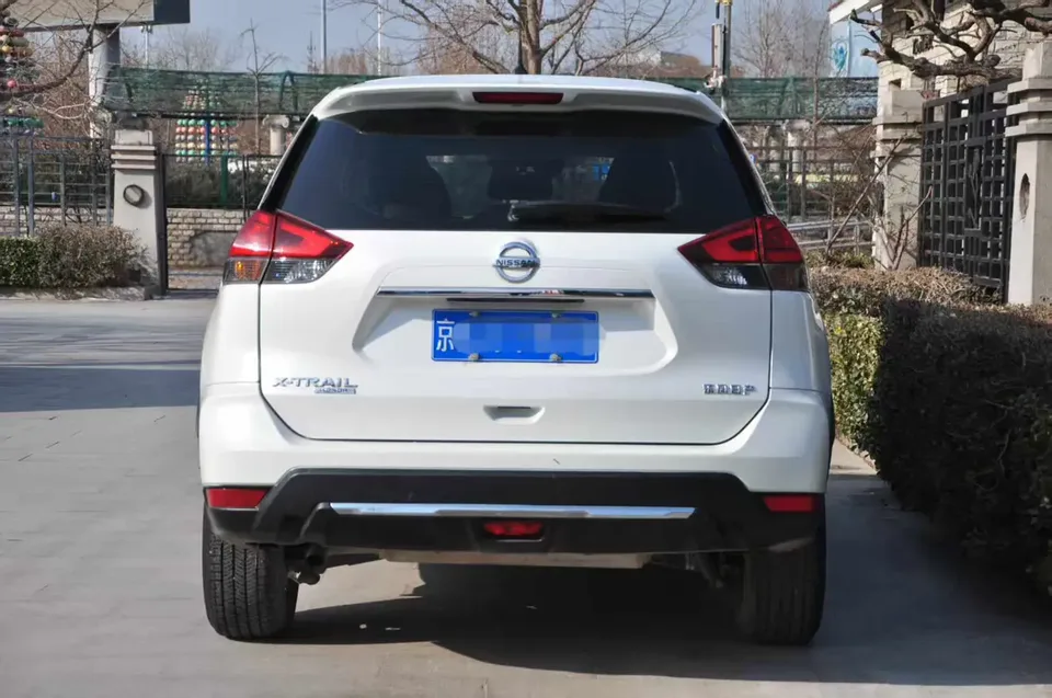 Nissan X-Trail Classic Edition 2.0L 2WD Smart Connection Comfort Edition 2023 — миниатюра 2