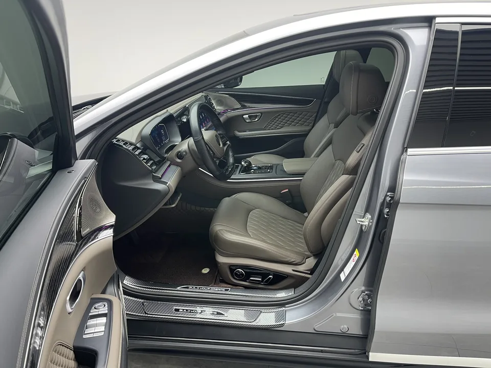BYD Han DM DM-i Honor Edition 121KM Premium Edition 2024 — миниатюра 5