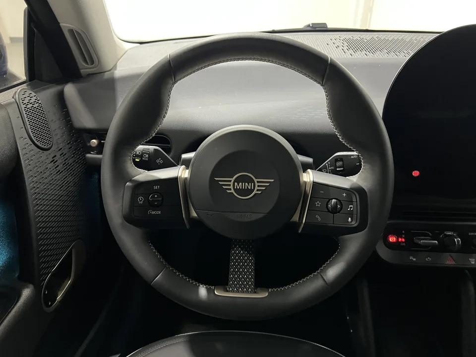 MINI electric COOPER COOPER E Classic 2025 — миниатюра 4