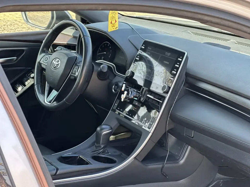 Toyota Avalon Avalon 2.0L XLE Premium Edition 2022 — миниатюра 4