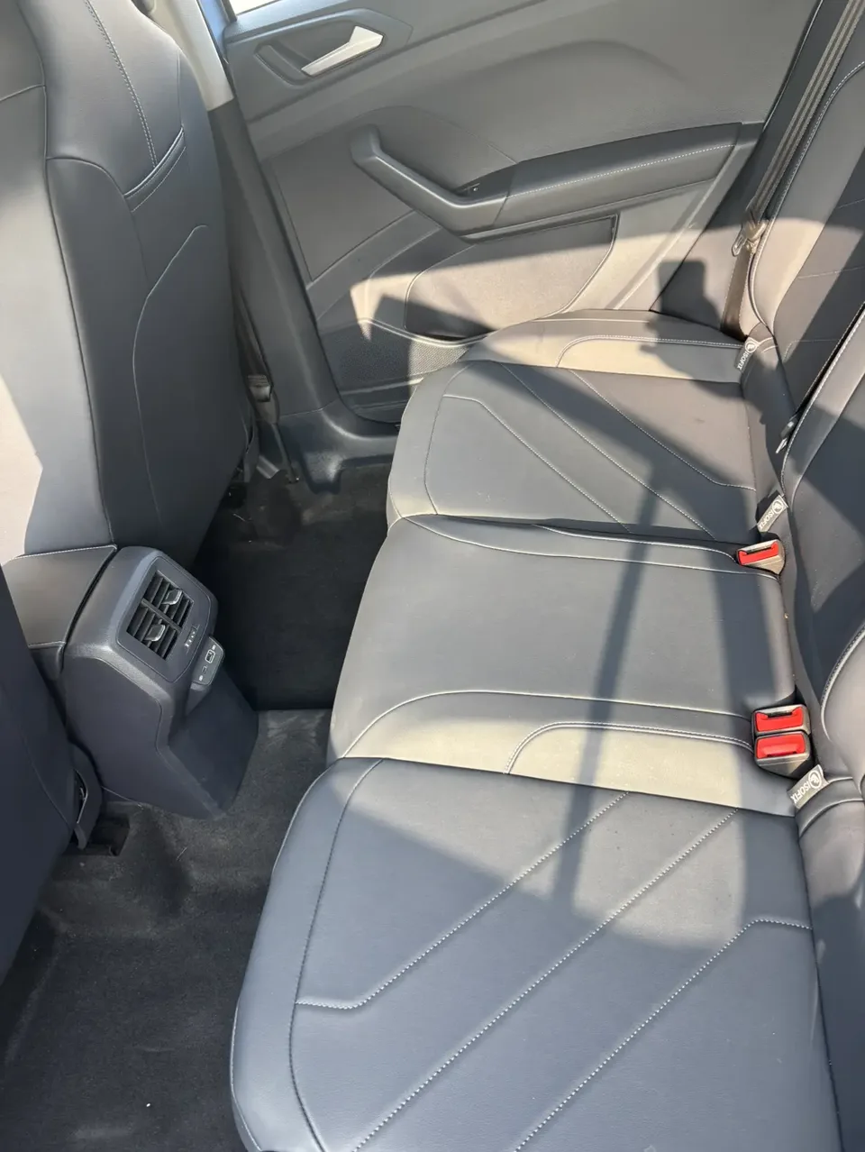 Volkswagen Tharu Tuyue 2025 New 300TSI Ruixiang Edition 2024 — миниатюра 5