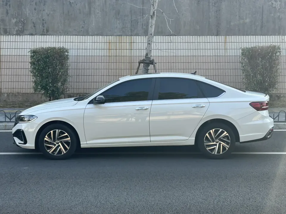 Volkswagen Lavida Lavida 2024 300TSI DSG Starry Sky Leading Edition 2024 — миниатюра 4