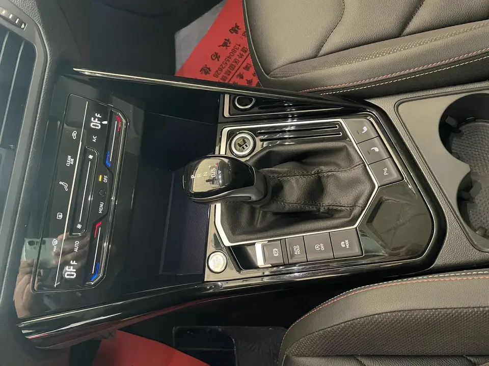 Volkswagen Tayron Tanyue 2022 280TSI 2WD Luxury Smart Edition 2022 — миниатюра 4