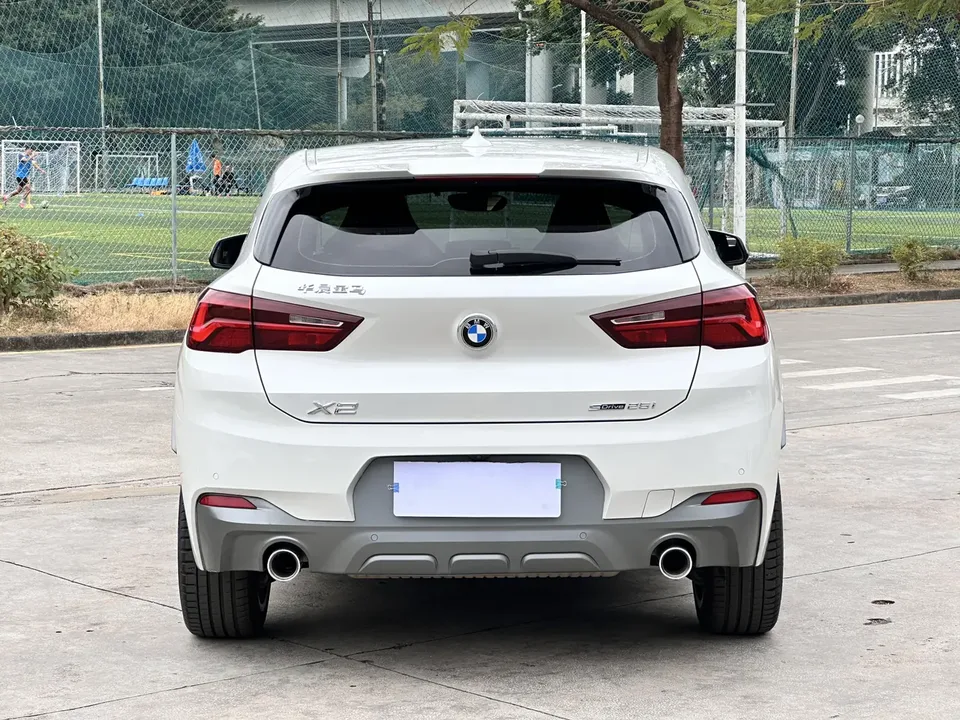 BMW X2 sDrive25i Edge Edition 2022 — миниатюра 2