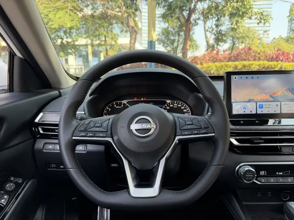 Nissan Altima Sound of nature 2022 2.0L XL-TLS Enjoy Edition 2024 — thumbnail 3
